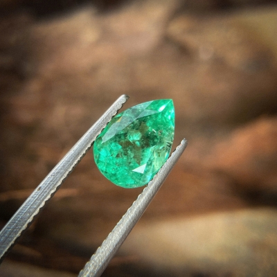 ​Emerald Giọt Nước